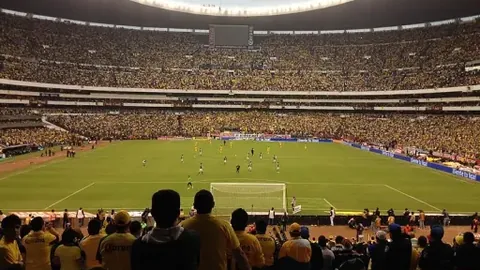 里萨破纪录砍下36分，字母哥31分9板，老鹰狂胜雄鹿145-124